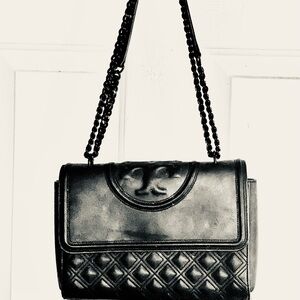 Tory Burch Black Quilted Flemming shoulder bag!